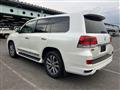 2018 Toyota Land Cruiser