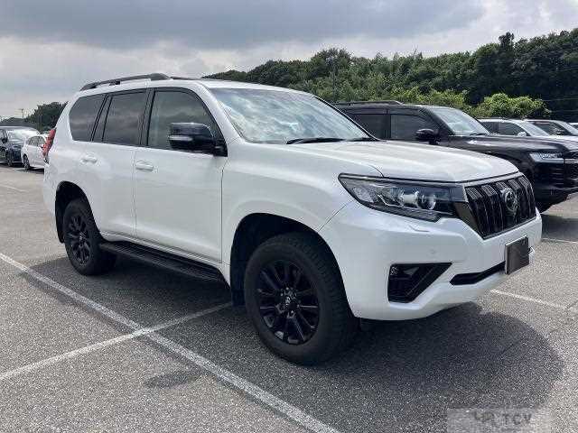 2022 Toyota Land Cruiser Prado