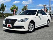 2013 Toyota Crown Hybrid