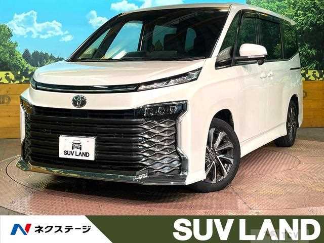 2022 Toyota Voxy