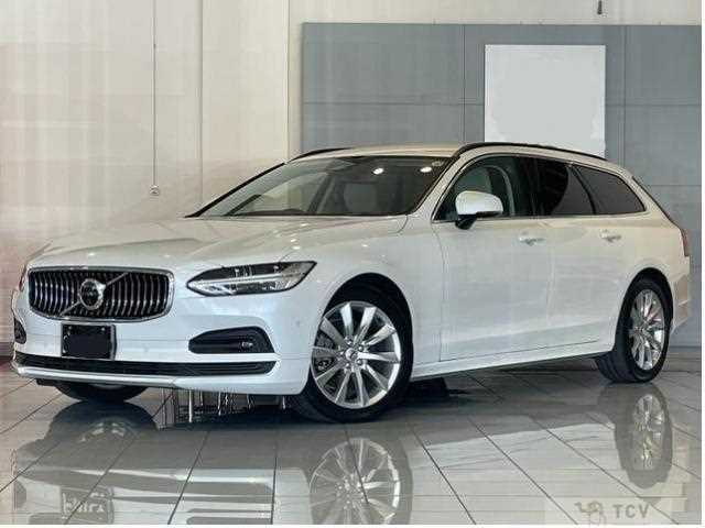 2022 Volvo V90