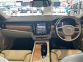 2022 Volvo V90