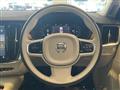 2022 Volvo V90