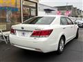 2013 Toyota Crown Hybrid