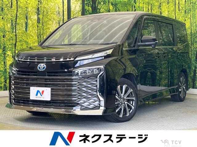 2022 Toyota Voxy