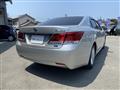 2016 Toyota Crown