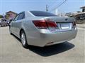 2016 Toyota Crown