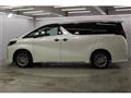 2021 Toyota Alphard Hybrid