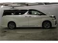 2017 Toyota Vellfire