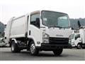 2016 Isuzu Elf Truck