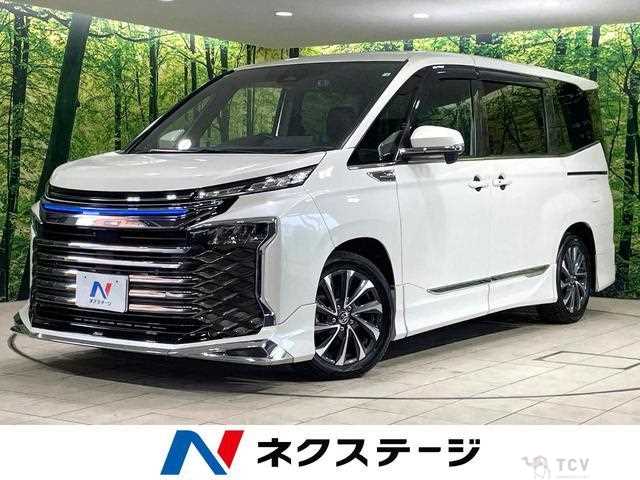 2022 Toyota Voxy