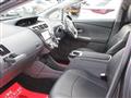 2011 Toyota PRIUS α