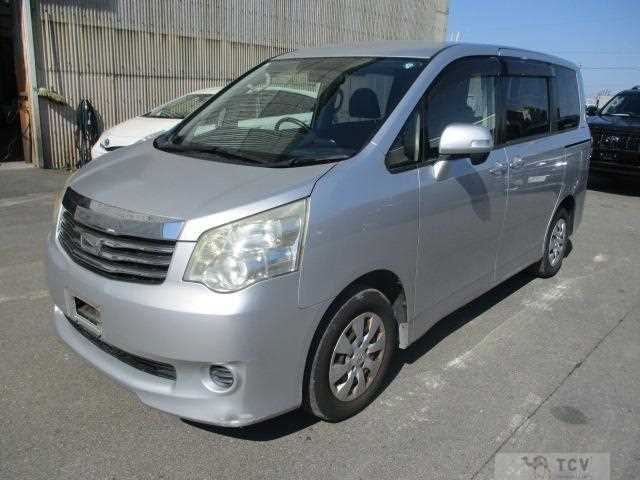 2013 Toyota Noah