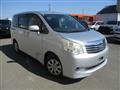 2013 Toyota Noah