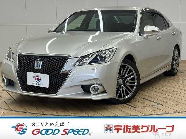 2013 Toyota Crown Hybrid
