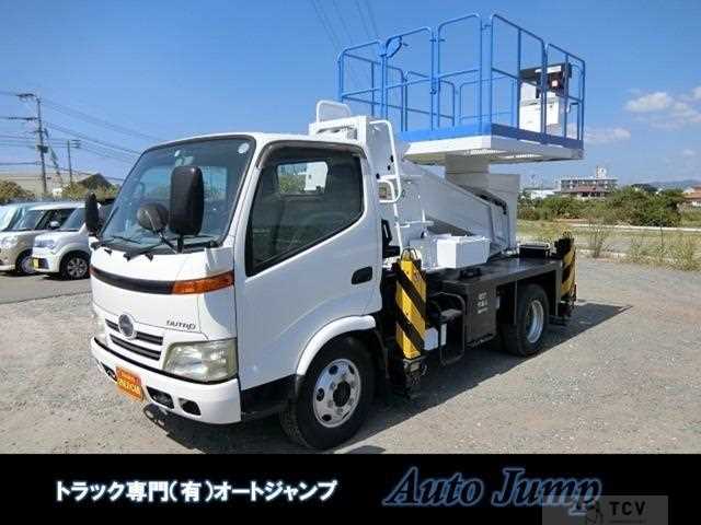 2009 Hino Dutro