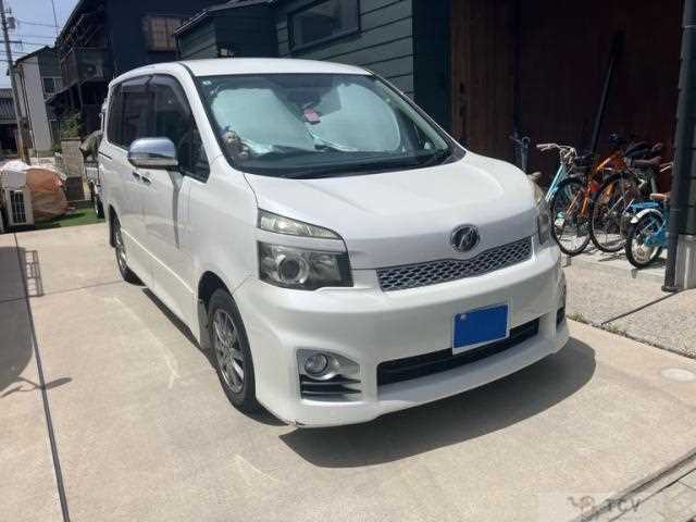 2011 Toyota Voxy