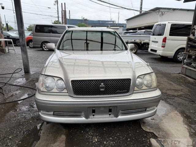 2002 Toyota Crown