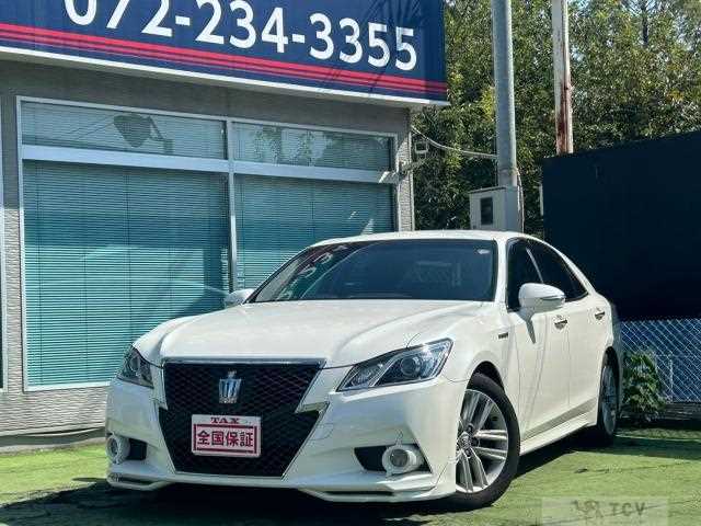 2014 Toyota Crown Hybrid