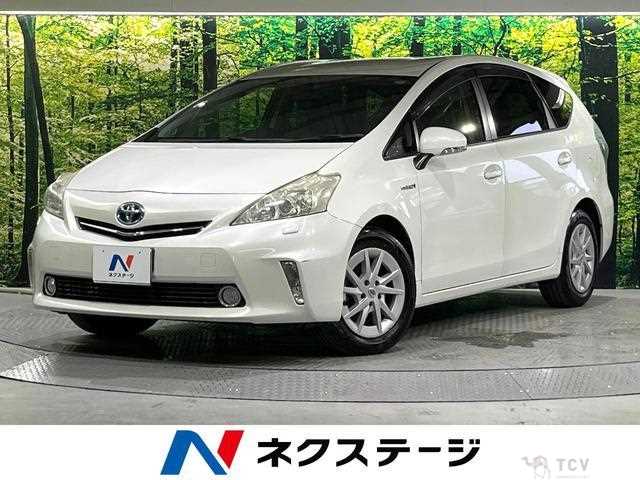 2013 Toyota PRIUS α