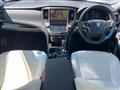 2013 Toyota Crown Hybrid