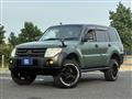 2006 Mitsubishi Pajero
