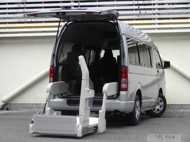 2009 Toyota Hiace Van