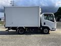 2020 Isuzu Elf Truck