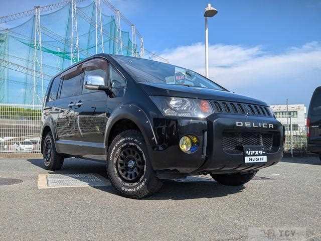 2011 Mitsubishi Delica D5