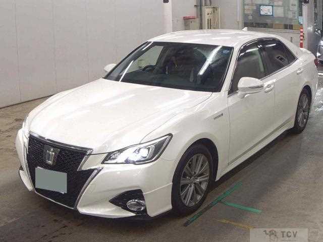 2016 Toyota Crown Hybrid