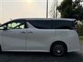 2015 Toyota Vellfire