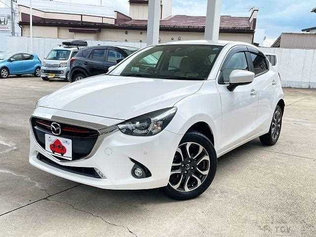 2016 Mazda Demio
