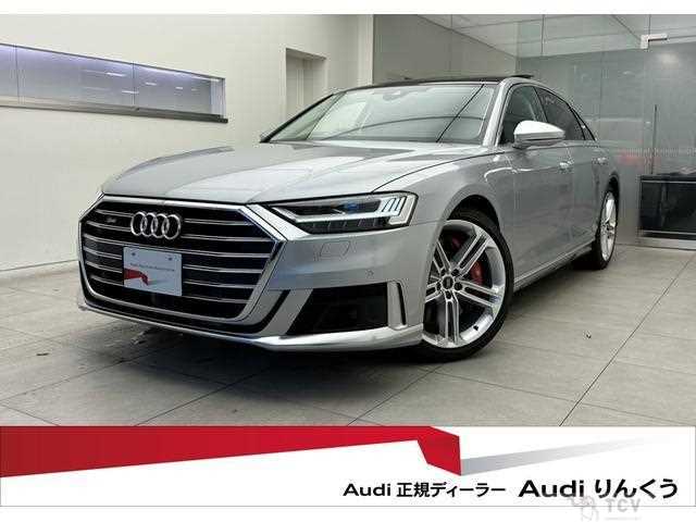 2022 Audi S8