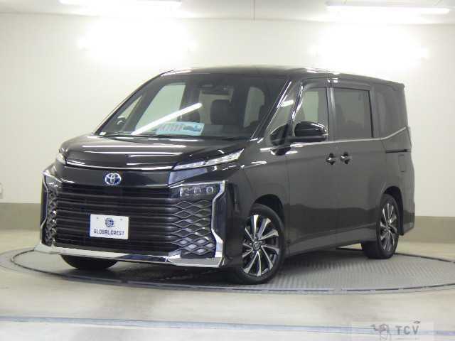 2023 Toyota Voxy