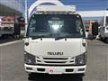 2020 Isuzu Elf Truck