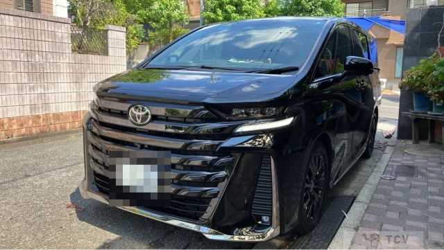 2025 Toyota Vellfire