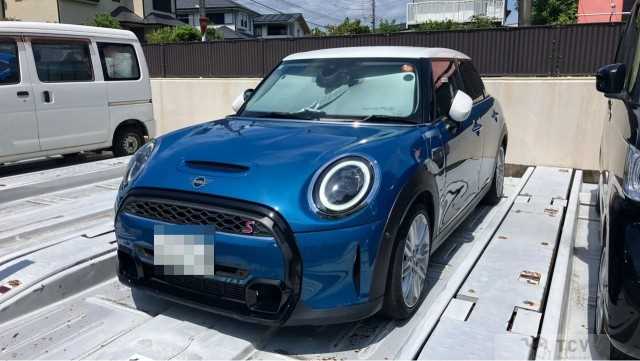 2022 BMW MINI