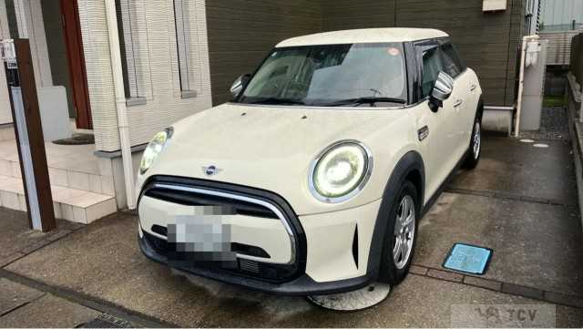 2022 BMW MINI