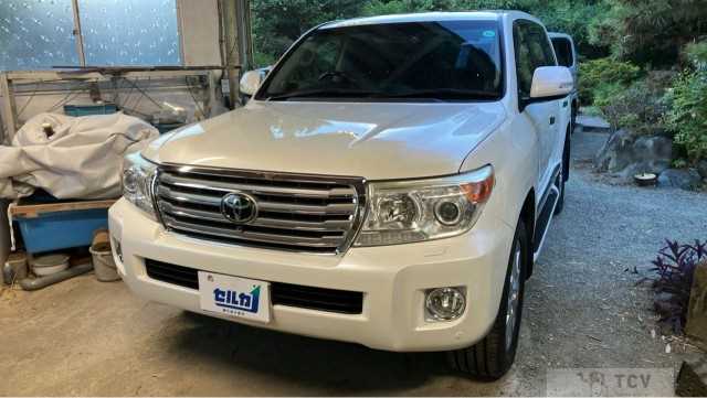 2013 Toyota Land Cruiser