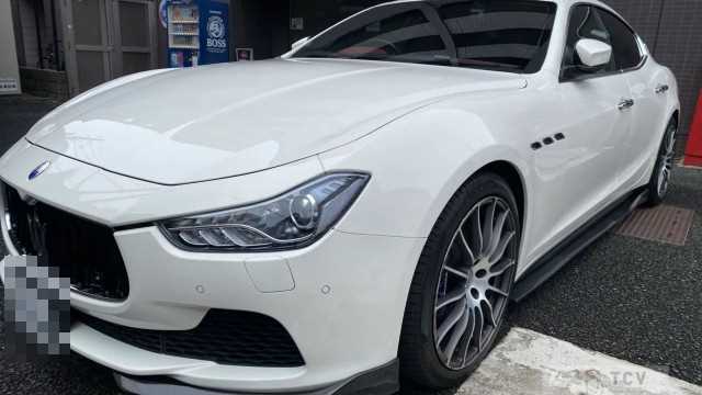 2016 Maserati Ghibli