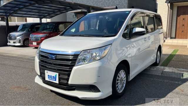 2015 Toyota Noah