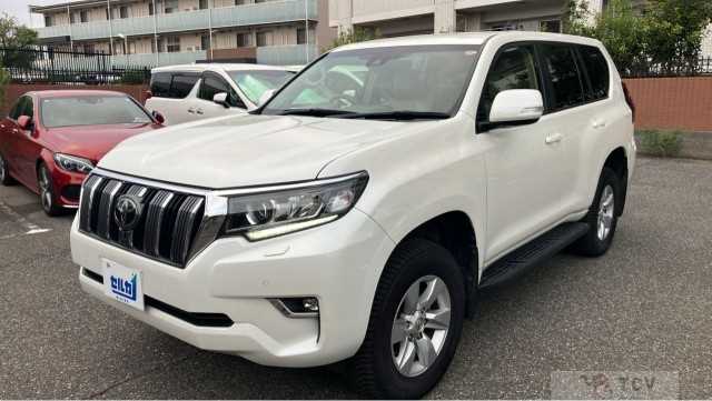 2020 Toyota Land Cruiser Prado