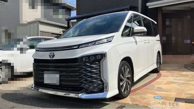 2023 Toyota Voxy