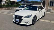 2013 Toyota Crown Hybrid