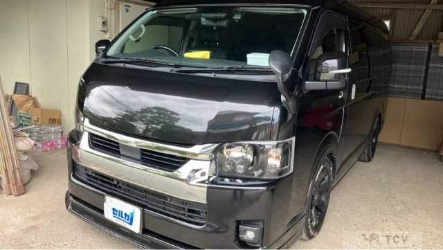 2022 Toyota Hiace Wagon