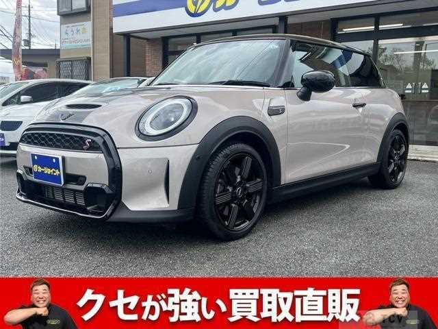 2022 BMW MINI