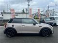 2022 BMW MINI