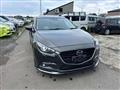 2016 Mazda Axela