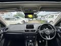 2016 Mazda Axela