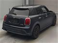 2022 BMW MINI